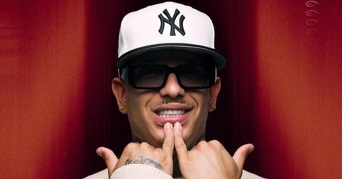 ¡Bebecito suelta el micro y se sube al ring! ¿Qué hacía en Las Vegas con Andy Cruz?