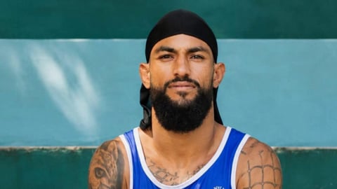 Embajada de EE.UU. exige la liberación del 'Spiderman' cubano detenido por criticar apagones