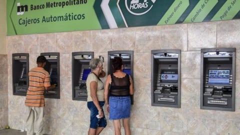 Bandec Reorganiza los Cajeros Automáticos en Cuba ante la Escasez de Efectivo