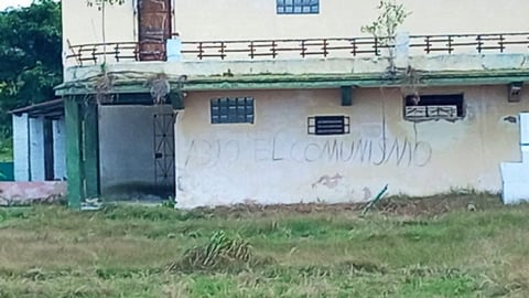 ¿¡Viste el gallinero en Boca Ciega?! ¡Los carteles que sacaron fuego!