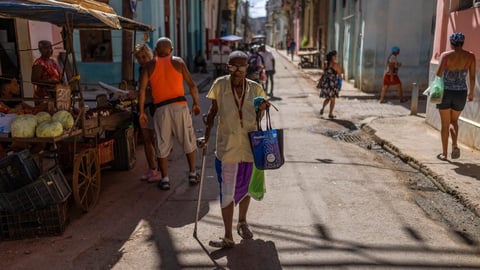 Economía cubana se encoge 5% en 2025: Un reporte oficial dibuja un panorama sombrío