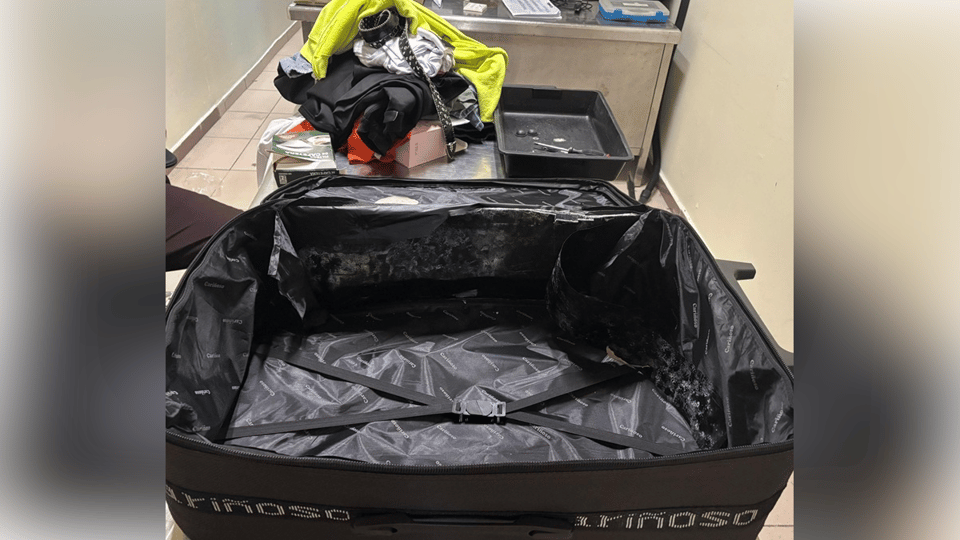 ¿Qué Fuma la Aduana? ¡Atrapan Cocaína en el Aeropuerto de La Habana!