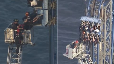 Rescate en Altura: Montaña Rusa Atrapa a Estudiantes en Texas
