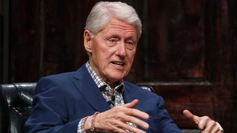 ¿Bill Clinton Aclara Su Rol en el Caso Epstein? ¡Dice Que No Vio Ni Hizo Nada Malo!