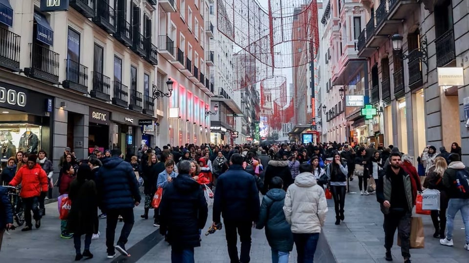 ¡España a reventar! ¡Más de 10 millones de gente 'de afuera' ya viven allí!