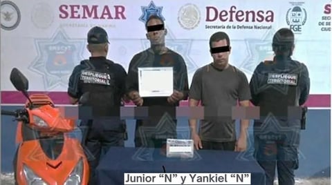 Dos Cubanos Arrestados en Cancún por Moto Alterada y con Placa Robada