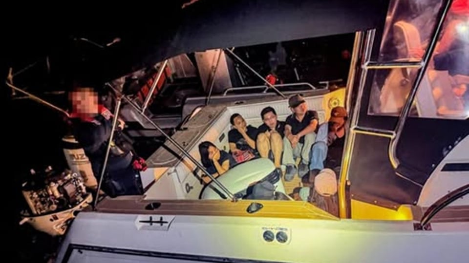 ¿Y tú supiste? ¡Agarran a traficante cubano con 22 extranjeros en altamar!