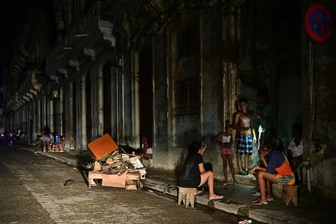 Apagón deja a oscuras el oriente de Cuba por fallo eléctrico