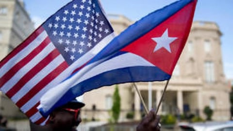 ¡Sopla! ¿Trump y Cuba de chismecito escondido?