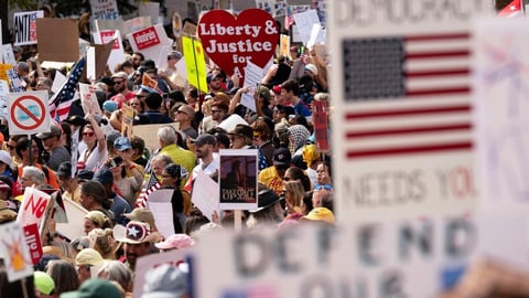 ¡Zafacón! La Mitad de USA Le Cierra la Puerta al 'Socialismo Democrático'