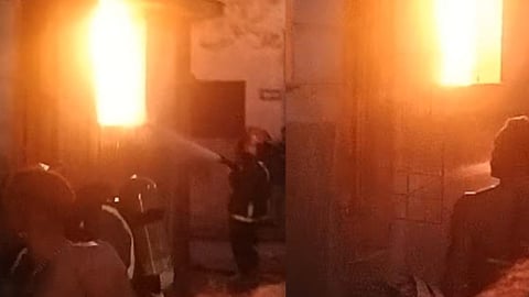 Incendio de Motorina Devora Vivienda en Santa Clara