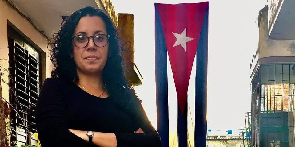 Periodista Cubana Denuncia Vigilancia Policial Frente a su Casa