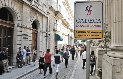 La Habana se Adapta: CADECA Modifica Horarios en Casas de Cambio