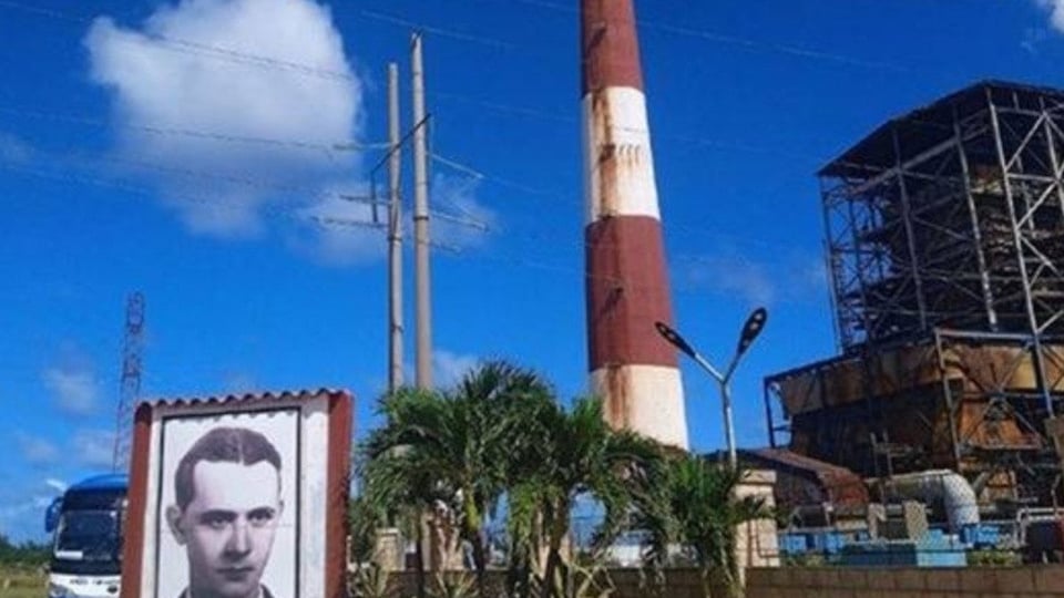 ¿Y Ahora Quién Podrá Ayudarnos? La Guiteras Fuera de Combate por ¡Más de 100 Soldaduras Malas!
