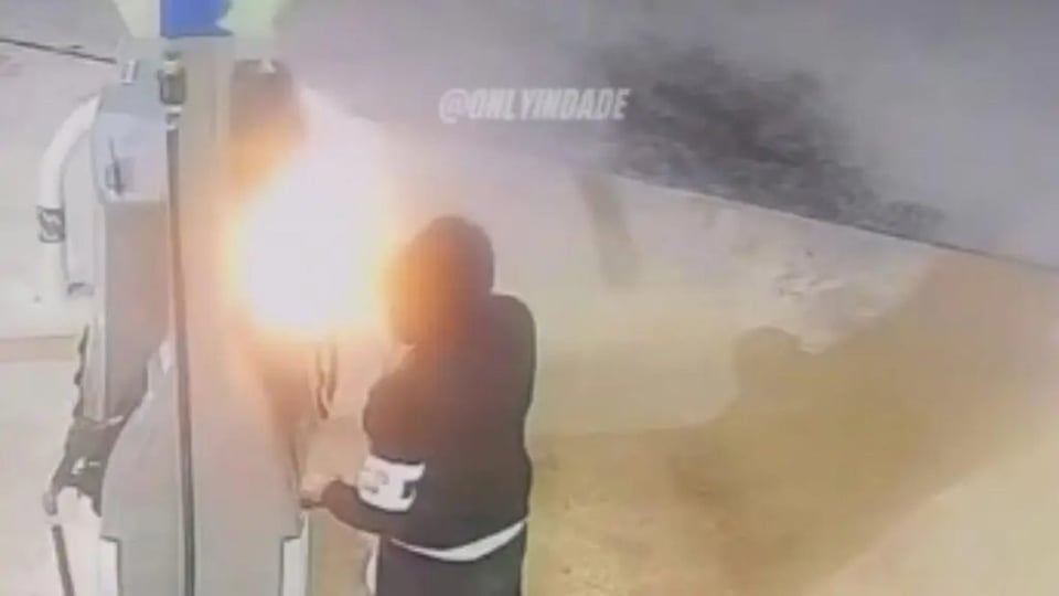 ¿Qué diablo pasó en esa gasolinera de Miami? ¡Fuego y mensaje contra el embargo!