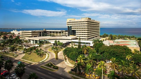 ¡Ay, mi madre! Hoteleras españolas, ¡la cosa está que arde en Cuba!