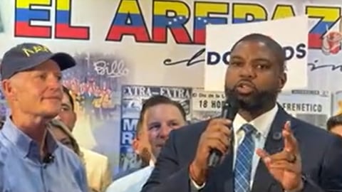 ¿Y Si Te Cogen Aquí Después Del TPS? Candidato Republicano Amenaza Con Deportar Venezolanos