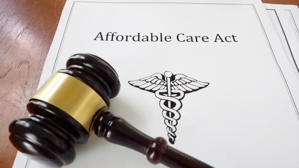 ¡20 Años Pa' la Sombra Por Meterle un Fraude Millonario al Bolsillo del Gringo!