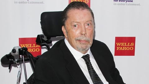 Tim Curry, el icónico Pennywise y estrella de 'Mi pobre angelito 2', fallece a los 80