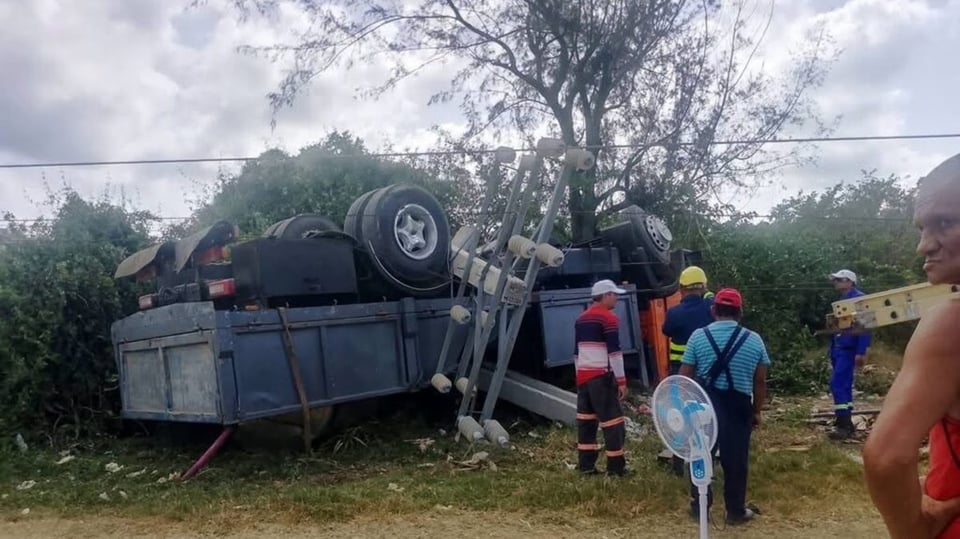 Accidente en Holguín deja varios heridos en carretera de Antilla