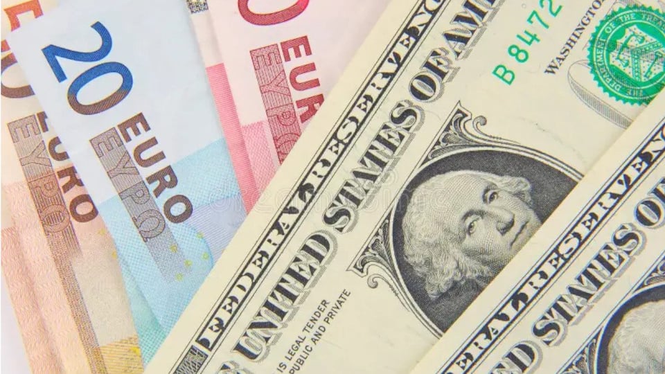 Divisas Bajan en Cuba: Dólar y Euro Pierden Valor en el Mercado Informal