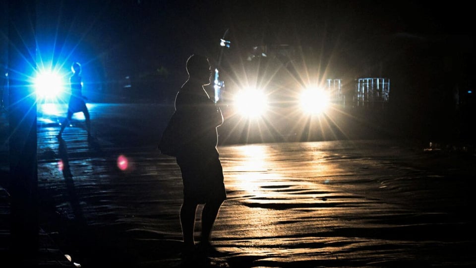 ¿Se va la luz y no vuelve más? Cuba en vilo por apagones insoportables