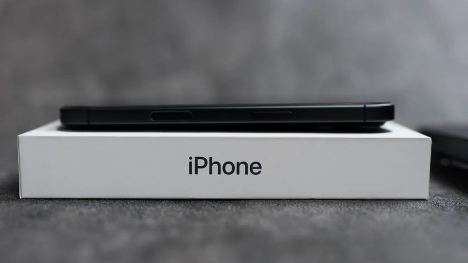 ¿Te timaron con el iPhone? Apple paga hasta $95 por promesas de IA que no llegaron