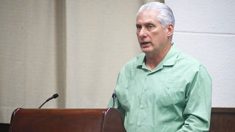 Díaz-Canel Invita a Emigrados Cubanos a Invertir en la Isla