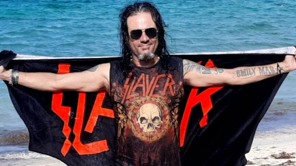 ¿Y a Martí no se le toca? Despiden a cubano por crítica en Facebook