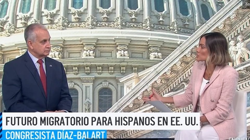 Congresista Busca Solución Migratoria para Cubanos con I-220A