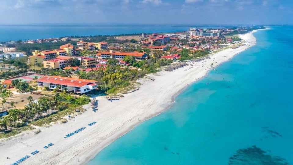 Cuba's Tourism Hits Rock Bottom: Over 813,000 Fewer Visitors