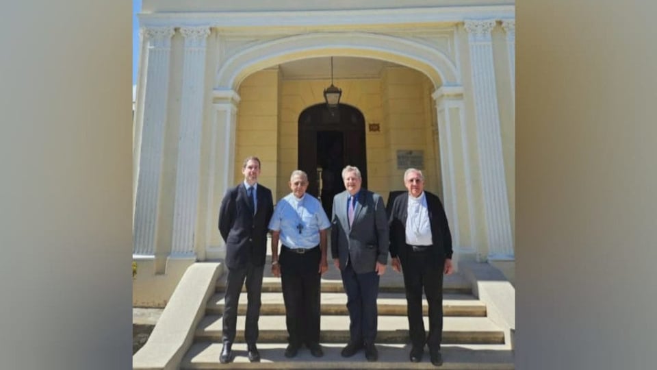 ¿Qué se cuece entre EE.UU. y la Iglesia Católica en Cuba? ¡Ayuda bajo la mesa!