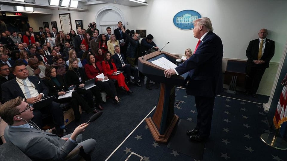 ¿Se acabó la libertad de prensa en la Casa Blanca? Trump les quita el micrófono a las cadenas