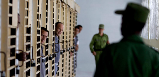 ¿Fusilarán a presos políticos si EEUU interviene en Cuba? Denuncian amenazas en Holguín