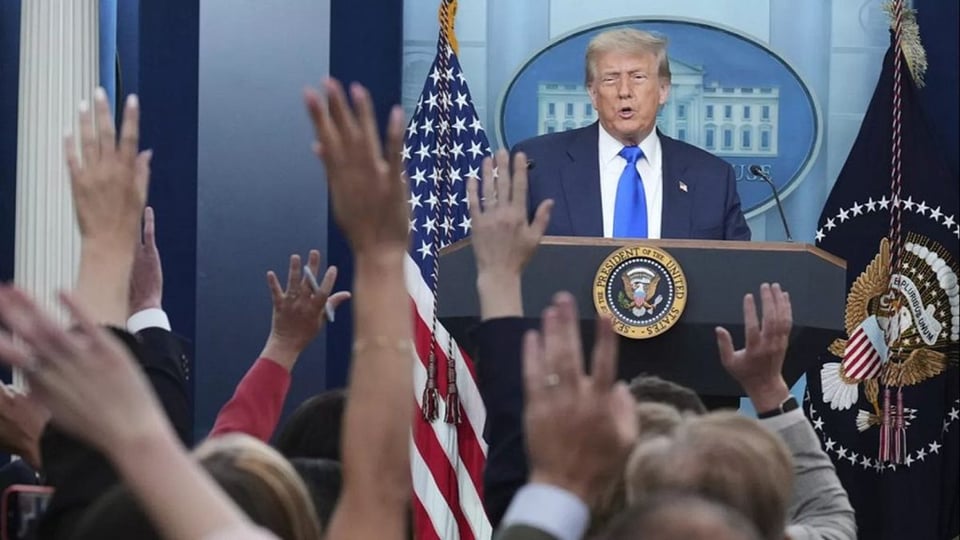 Senado de EE.UU. rechaza limitar ataques de Trump contra Irán