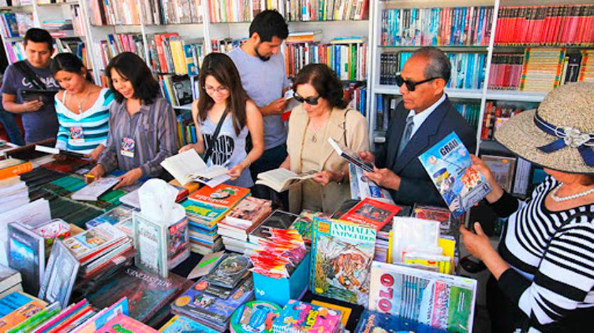 ¡La Feria del Libro? ¡Ni pa' leer la lista del pan hay gasolina en La Habana!