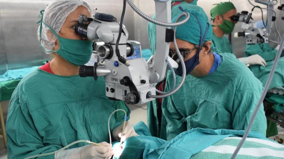 ¡Ocho Años Afuera! Médicos y Deportistas Cubanos Piden Volver Sin Penalidad