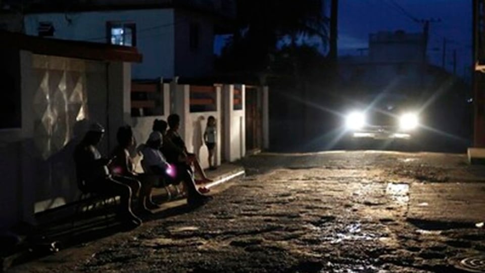 ¡Se Apagó La Isla! Otra Vez Cuba Bajo Tinieblas Por Colapso Eléctrico