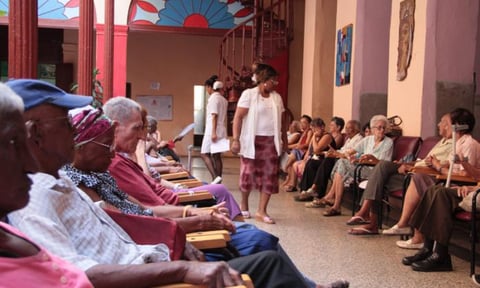 Cuba Establece Rigurosos Requisitos para Residencias de Mayores y Discapacitados