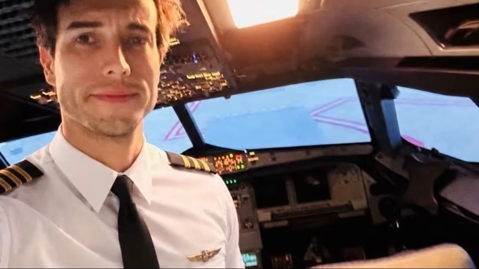 ¿Se Botó el Instructor? Piloto se Tira de Avión y Deja Sola a su Alumna