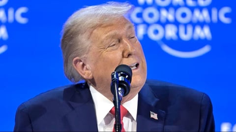 ¡Agarra esa trompeta, Venezuela! Trump dice que el petróleo va a llover como aguacero en seis meses