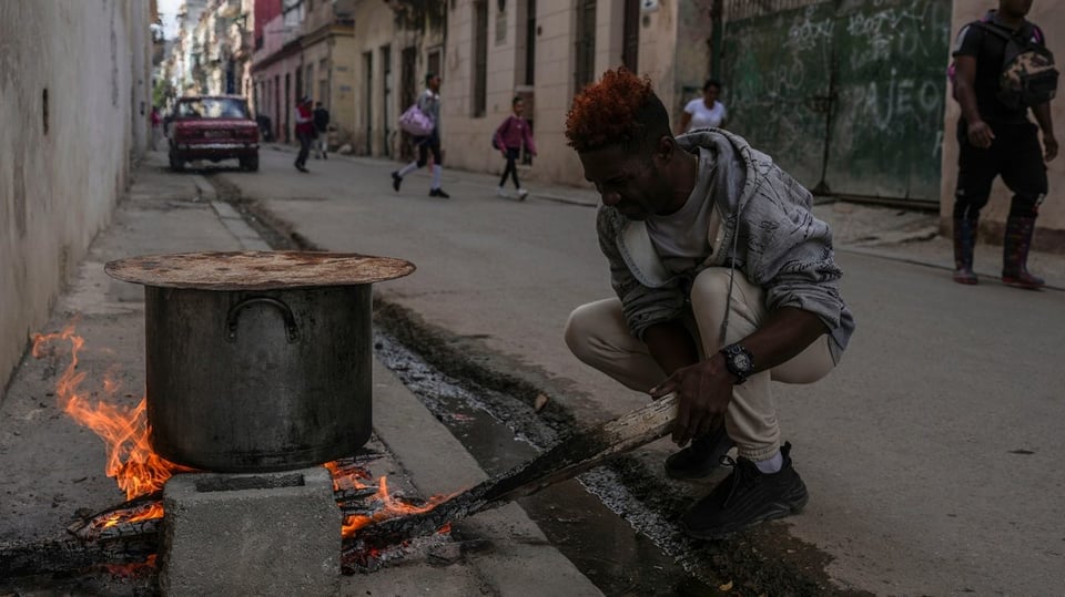 ¿Y ahora qué? Cubanos piden un remolino de cambios o esto se hunde