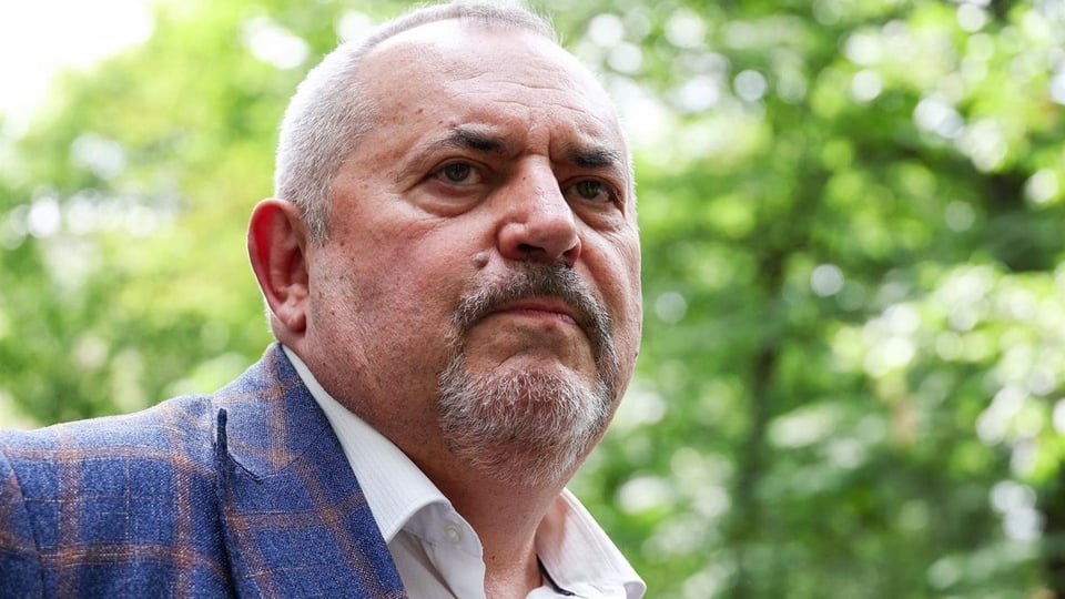 ¿A Nadezhdin le cayó el Sayón? Detienen al opositor ruso justo cuando se preparaba pa' la pelea