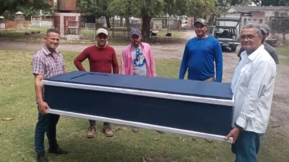 ¡A Falta de Caja, Buena es la de Caibarién! ¿Qué Bochinche es este?