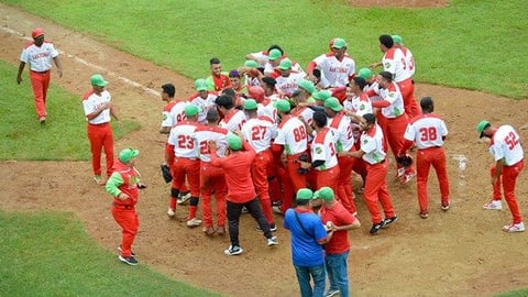 ¡De infarto! Las Tunas fuerza séptimo juego y mantiene viva la esperanza en el béisbol cubano