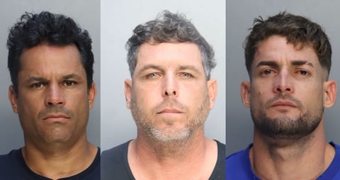 Tres Cubanos Arrestados en Miami por Robo de una Embarcación
