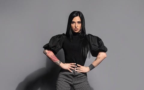 Roselin Llanes, la influencer cubana que cautiva desde 'El Rancho de Destino'