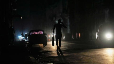 ¡Se Botó la Luz en el Oriente! Cuba Apagón Total y Nadie Sabe Pa' Cuándo