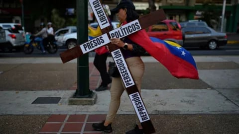 Maduro se dice "bien" en prisión de EE. UU., un eco amargo para las víctimas de su régimen