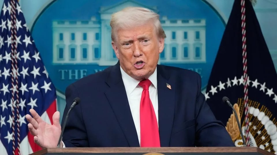 Trump no recuerda su promesa de cheques de $2,000 financiados con aranceles